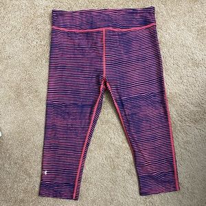 Under armour crop leggings